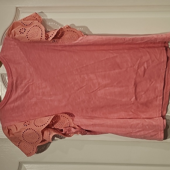 Jessica Simpson Wild Rose Flutter Sleeve Tee - Picture 4 of 7